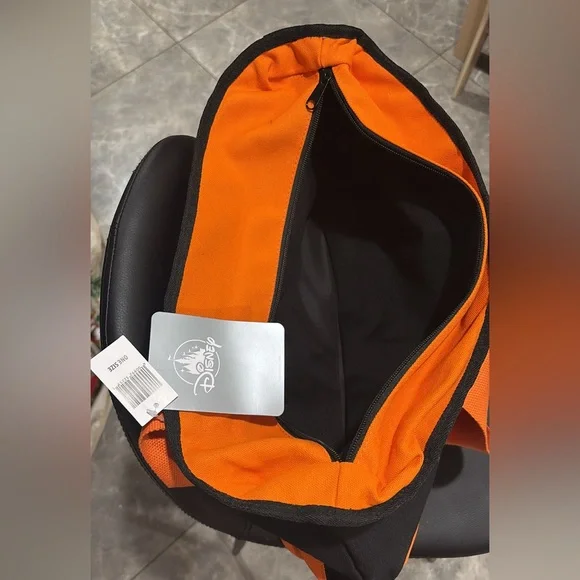 Disneyland Resort Halloween Tote Bag 2025 Collection - NWT!! - Picture 3 of 3